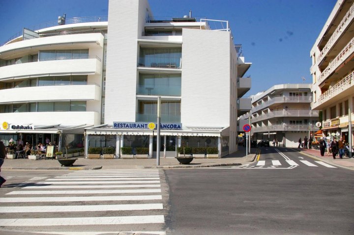 Apartamento Ancora Primera Linea de Playa Para 6 Personas en Tossa de Mar