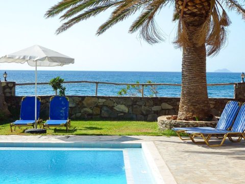 Pericles Beach Villa