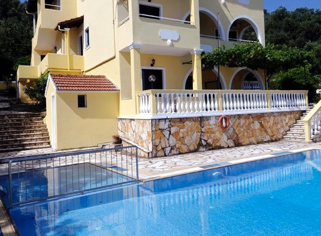 Apollon Apartments