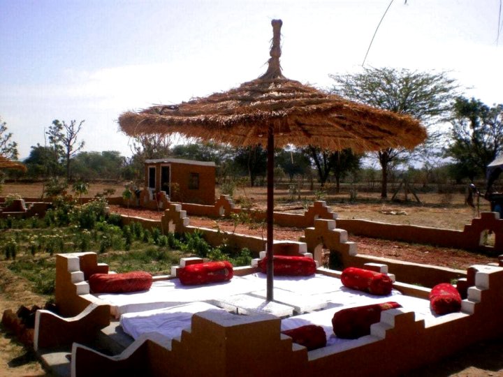 Authentic Huts with Period Dcor in Desert