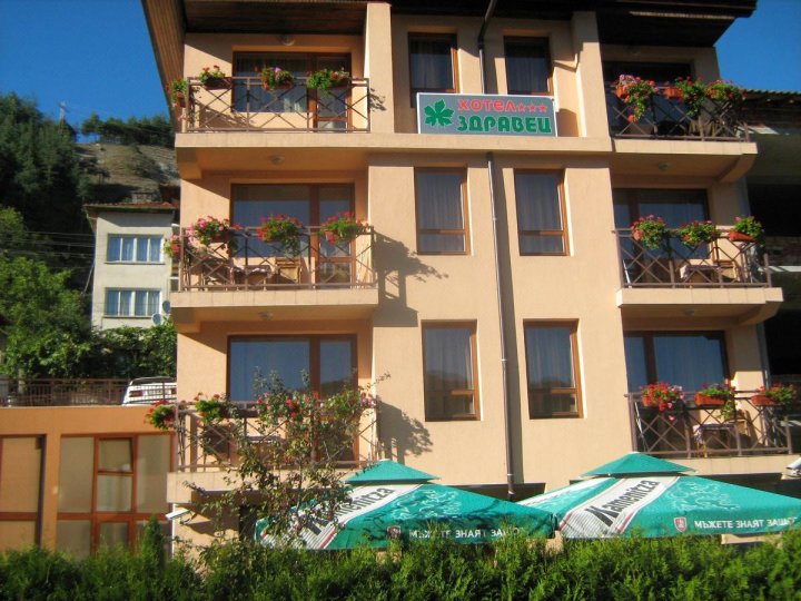 兹德拉维克家庭酒店(Family Hotel Zdravec)