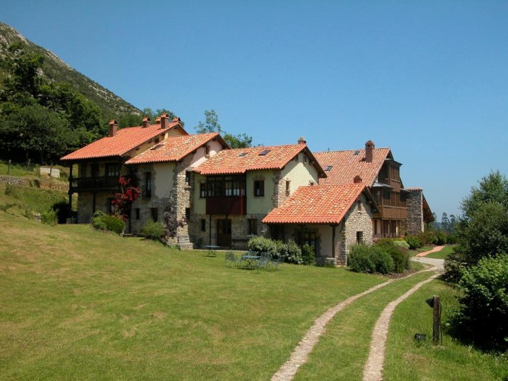 魔法山乡村旅馆(La Montaña Mágica Hotel Rural)