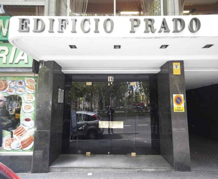 帕思科蒂尔普拉杜 II 公寓酒店(Apartamento Paseo del Prado II)