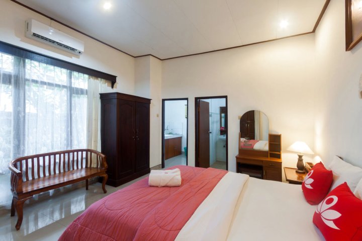 禅宗高级萨努尔湖2酒店(Zen Premium Sanur Danau Tamblingan 2)