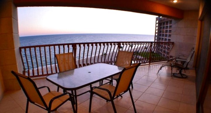 Two-Bedroom Apartment at Puerto Penasco SE 608
