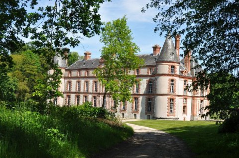 杜满杜格拉维尔酒店(Domaine du Chateau de Graville)