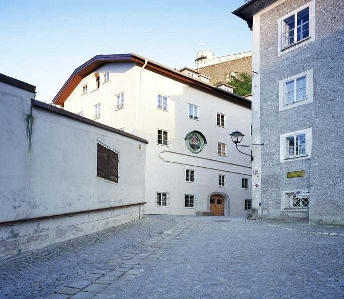 维斯科鲁兹联排别墅酒店(Townhouse Weisses Kreuz)
