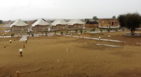 Khaba Fort Desert Camp