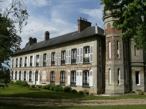 朗巴瓦城堡住宿加早餐旅馆(Chateau de Lamberval)