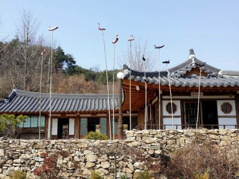 慢城桥村韩屋民宿(Slow City Kyochon Hanok Guesthouse)