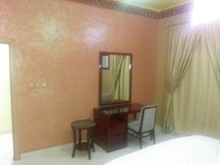 Al Qalaah Al Raqiyah Hotel Apartments