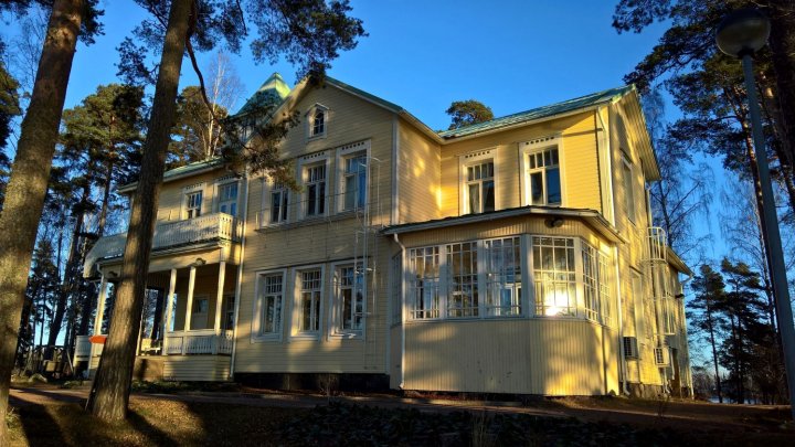 前岛别墅酒店(Huvila Kärkisaari)