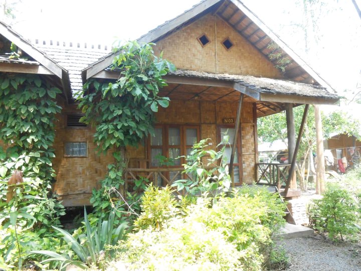 南沙河畔招待所(Namtha Riverside Guesthouse)