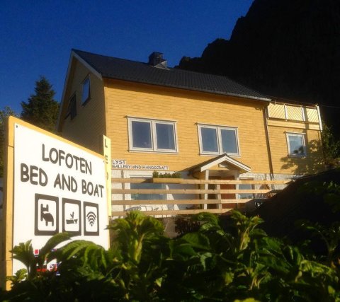 罗弗敦床加船旅馆(Lofoten Bed and Boat)
