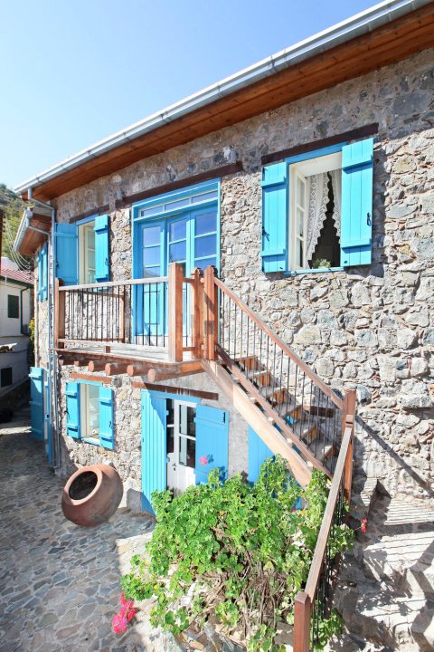 卡洛帕纳伊奥蒂斯小屋(Kalopanayiotis Cottage)
