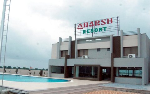 阿达什度假村(Adarsh Resort)