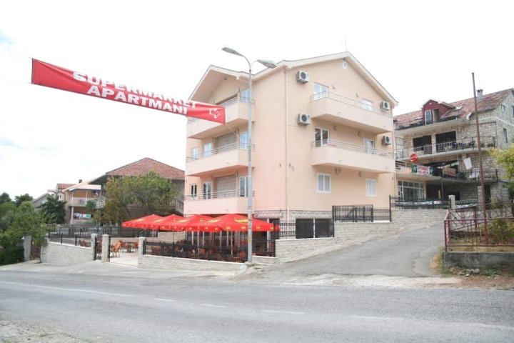 Apartments Giljača