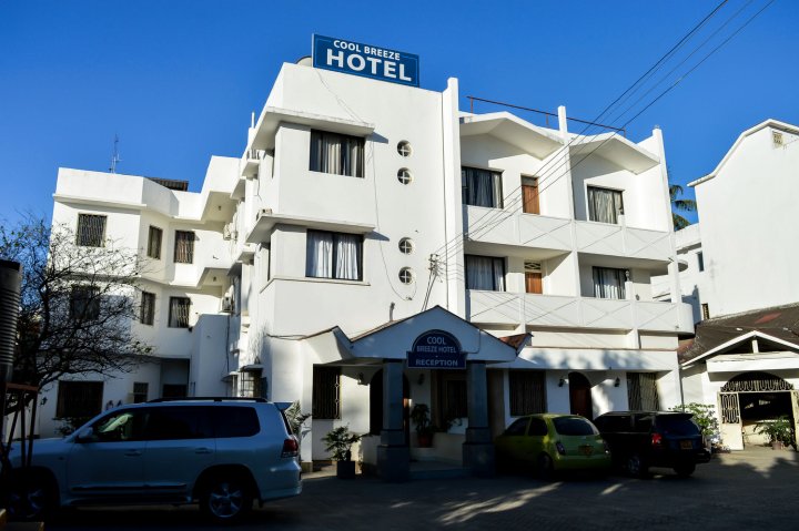 蒙巴萨沁凉微风酒店(Cool Breeze Hotel Mombasa)