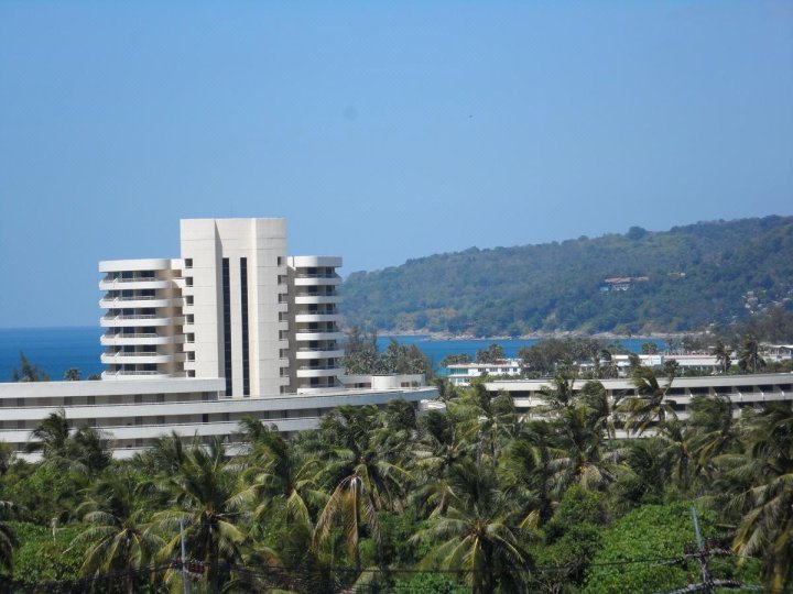 卡伦海滩豪华海景公寓(Luxury Ocean View Apartment Karon Beach)
