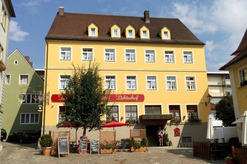 庭院乡间别墅酒店(Landgasthof-Hotel Lichterhof)