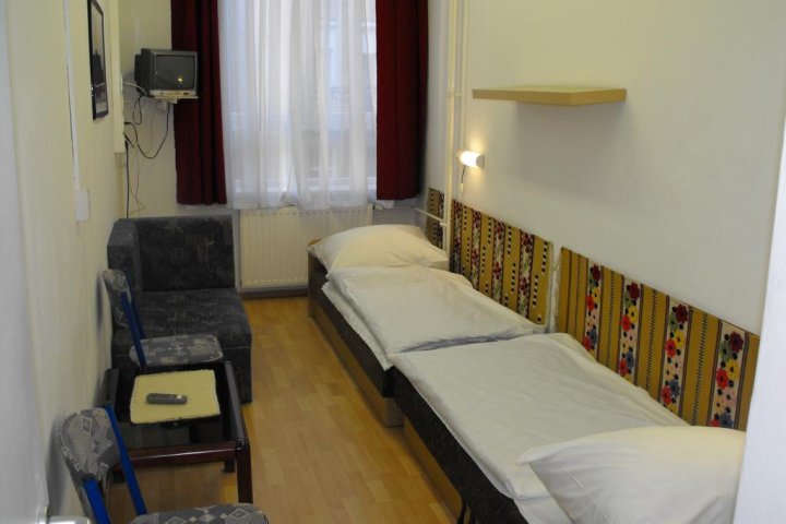 潘诺尼亚旅馆(Pannonia Hostel)