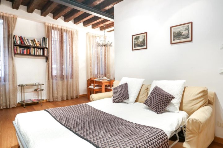 GuestFriendly Q03 - Holiday Home la Gondola