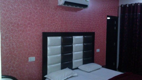 Hotel Punjab Residency