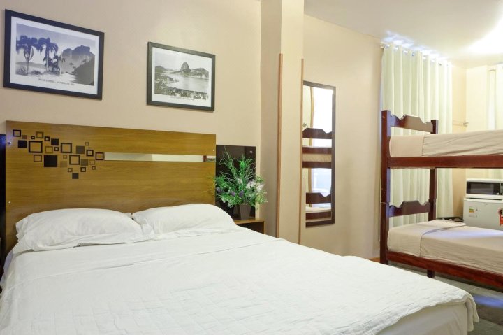 普拉亚公寓客房酒店(Praia Apartment Rooms)