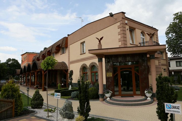 金色拱廊酒店(Złote Arkady)