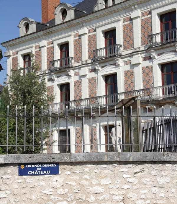 布卢瓦拉图尔1696公寓(Blois La Tour 1696)