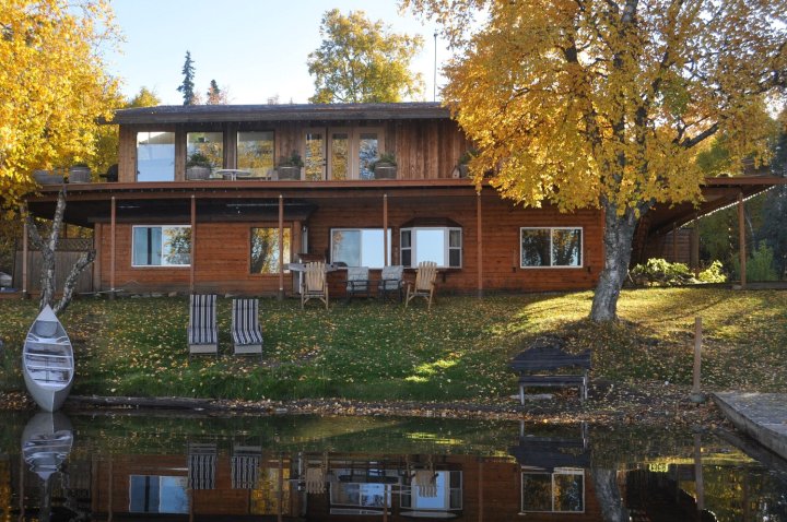 丹尼尔斯湖山林小屋(Daniels Lake Lodge Cabins)