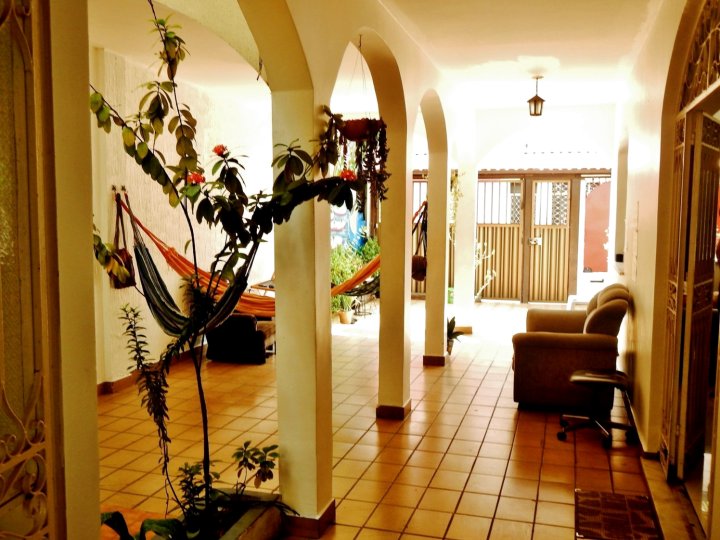 奥卡拉背包客旅馆(Ocara Hostel)