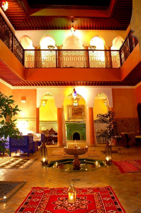 拉赫达尔庭院酒店(Riad Lakhdar)
