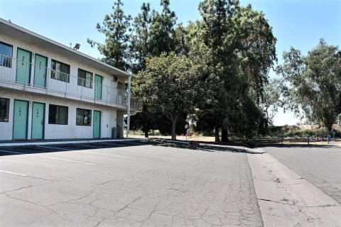 加利福尼亚贝克斯菲尔德 - 南 6 号汽车旅馆(Motel 6-Bakersfield, CA - South)