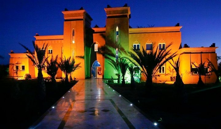 苏丹娜皇家高尔夫酒店(Sultana Royal Golf)