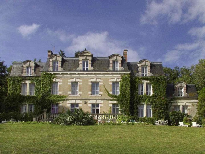 特列城堡酒店(Château des Tertres)
