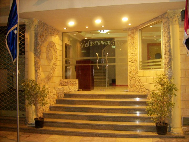 亚历山大地中海套房酒店(Alexandria Mediterranean Suites)
