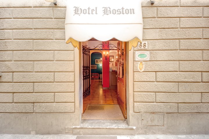 波士顿酒店(Hotel Boston)