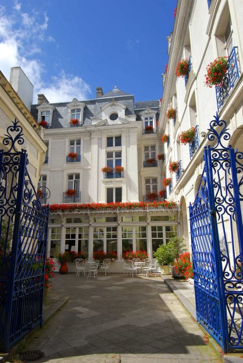 布里昂城堡法兰西酒店(Hôtel de France et Chateaubriand)