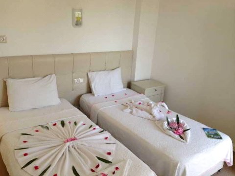多斯特酒店(Dost Hotel)