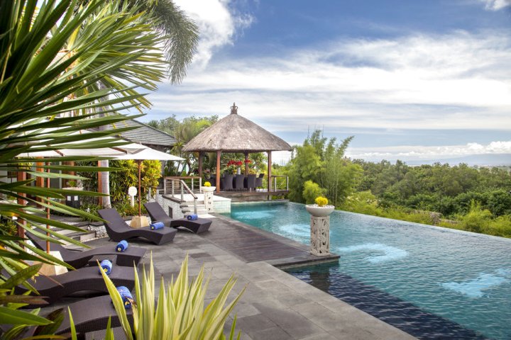 巴厘岛鹤宁别墅(Villa Hening Bali)