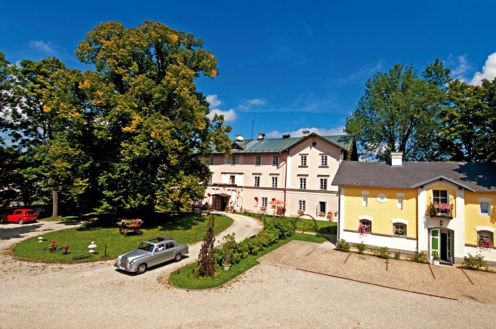 扎美克迪科宫廷酒店(Schlosshotel Zamek Zdikov)