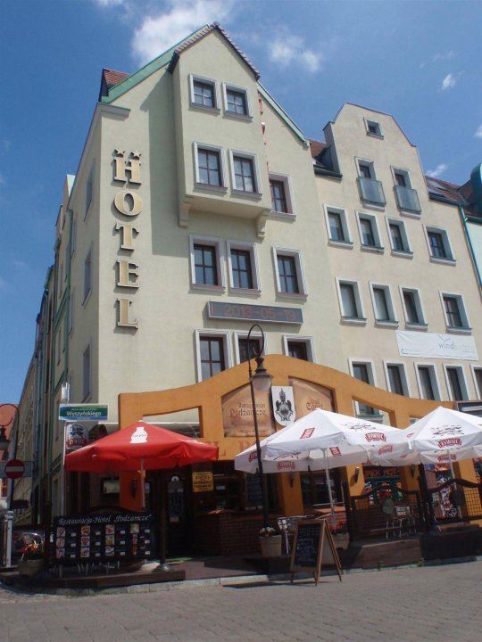 普德赛酒店(Hotel Restauracja Podzamcze)