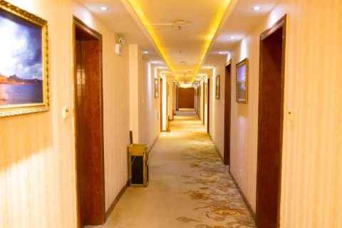 驿莱酒店(乌海火车站店)