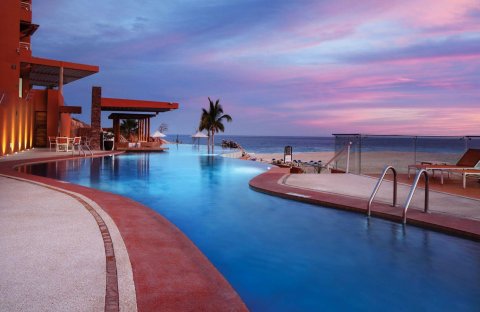 巴贾景点度假村别墅酒店(Baja Point Resort Villas)