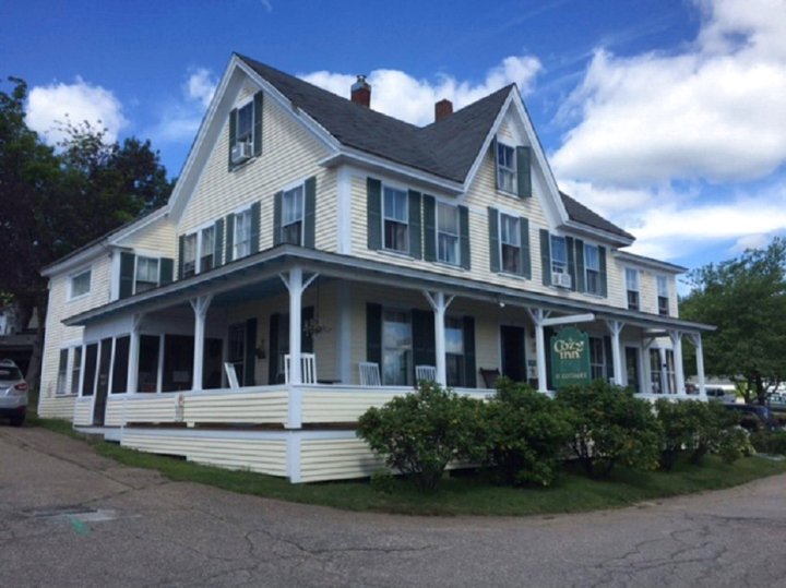 The Lakeview Inn & Cottages