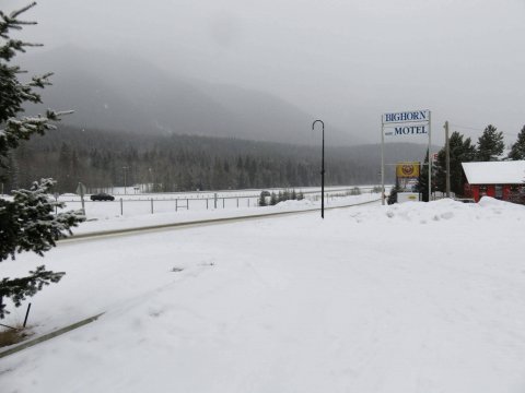 大角套房旅馆(Bighorn Inn & Suites)