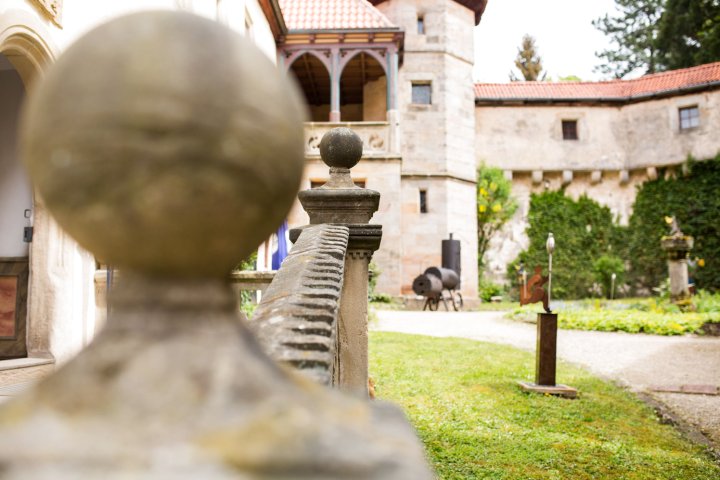 海恩斯坦城堡林酒店(Romantik Hotel Schloss Hohenstein)