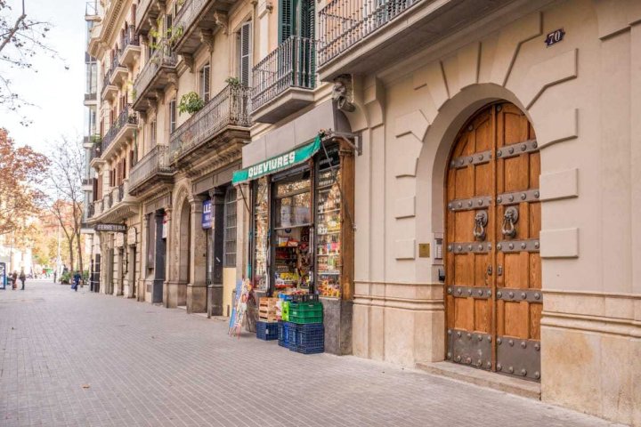 巴塞罗那吾是维精品酒店(We Boutique Hotel Barcelona)