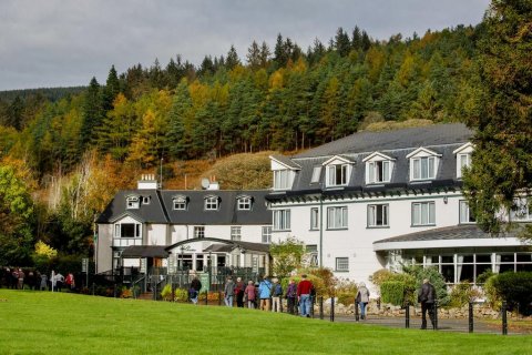 格兰达洛弗酒店(The Glendalough Hotel)